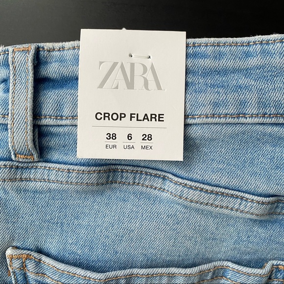 NWT Zara Cropped Flare Jeans | Light Wash | Size US 8 - Picture 6 of 7